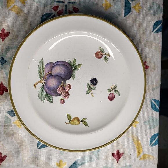 WEDGWOOD Fruit Sprays Croft Set of 2 Bread & Butter Plates & 2 Soup Bowles - Picture 4 of 16